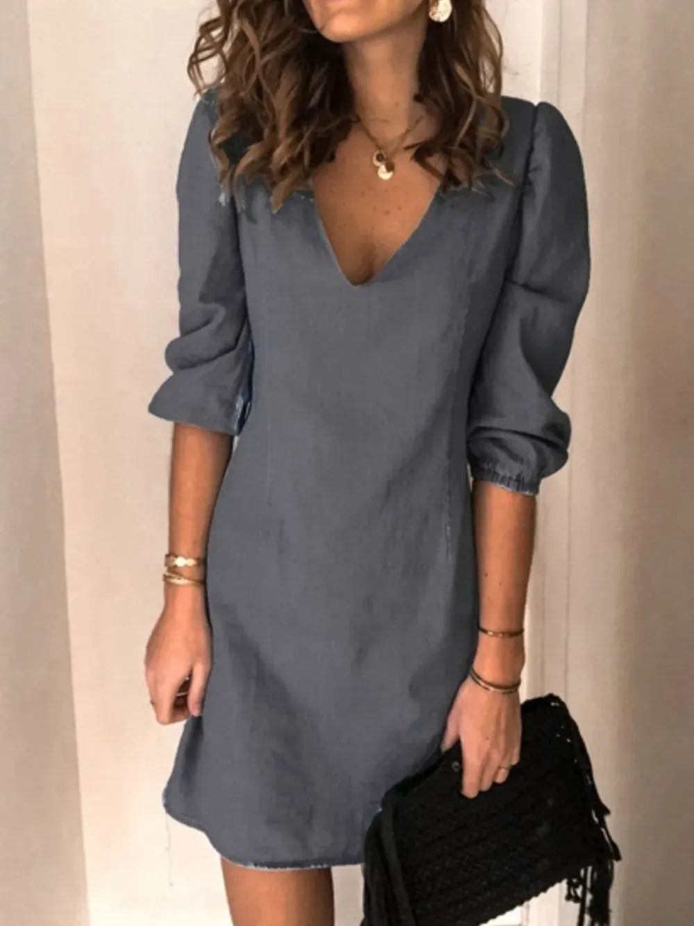 Full size women's V-neck half sleeve casual dress
